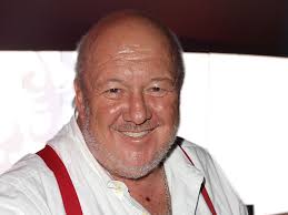 Muere Óscar Cadena, el icónico conductor del programa 'Cámara infraganti'