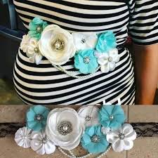 How To Make The Cutest Baby Shower Corsage Baby Shower Corsage Cute Baby Shower Ideas Baby Shower Diy