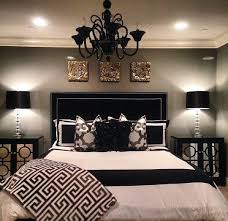 Bedroom Decor With Brown Furniture Bedroom Decor Wall Ideas Bedroom Decor Rugs Bedroom Deco 2020 Yatak Odasi Tadilat Guzel Yatak Odasi Yatak Odasi Boya Renkleri