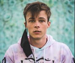 Nicholas Hamilton: Pretty Young Vanity Teen 虚荣青年 Lifestyle & New Faces  Magazine