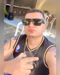 Viver é diferente de esta vivo 😎