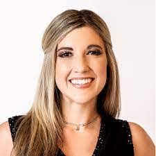 Cynthia Arbuckle's Instagram, Twitter & Facebook