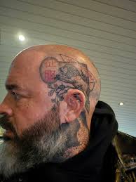 Following up from my side piece yesterday, here is what the back looks like.