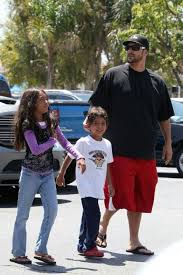 Mike separated from his wife julie when his son kevin had just turned 8. Kevin Federline With His 2 Out Of 5 Kids Kaleb Kori With Ex Shar Jackson Missing Is Sean And Jayden With Ex Wi Shar Jackson Cute Celebrities Celebrity Babies