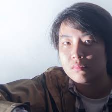 Pennsylvania State University student and photographer Yunhan Peng chose  Blurb to publish his book because it was "easy to use and publish [with and  has] friendly pricing to buy a book, cheaper