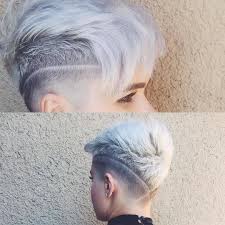 10 Stilvolle Pixie Haircuts Undercut Frisuren Frauen Kurze Haare Fur Den Sommer Frauen Frisuren Haircuts Frisur Undercut Pixie Frisur Haarschnitt Ideen