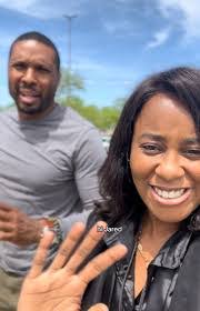 Kia Knox's Instagram, Twitter & Facebook