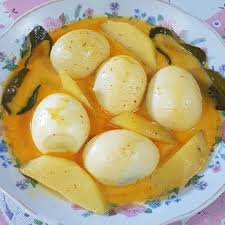 Bumbu pesmol yang medok, meresap ke dalam telur ceplok. Gulai Telur Resep Ada Di Foto Resep Aneka Jajan Pasar Facebook