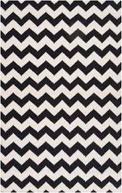 Black And White Chevron Rug Surya S Black And White Chevron Frontier Rug A Must Have This Season Black Area Rugs Chevron Area Rugs Chevron Rugs