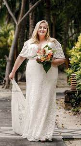 Amazing Real Curvy Bride In A Plus Size Bohemian Sean Wedding Gown From Studio Levana Curvy Bride Wedding Dresses Bride
