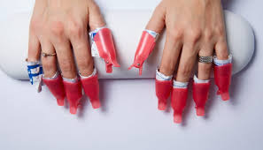 Nail art sa zvijezdama za blistavu manikuru. Skidanje Noktiju Kako Pravilno Skinuti Nokte 2021