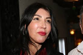 Hande Yener Serdar Ortac Parayi Kumarda Harciyor Magazin Haberleri Fiskos Haberleri
