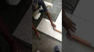Paling penting, jubin mengklik bersama untuk membentuk lantai terapung, yang bermaksud mereka turun tanpa perlu terpaku. Cara Memasang Mozek Tiles 16 Inci Youtube
