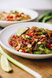 A delicious and healthy meal everyone will enjoy!! The Best Vegetarian Pad Thai Recipe 20 Minutes The Healthy Maven