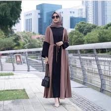 Model baju gamis kemeja dengan motif jangan lupa pakai hand bag warna hitam agar match dengan gamismu, ya. Jual Produk Gamis Polos Warna Hitam Termurah Dan Terlengkap Juni 2021 Bukalapak