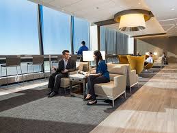 The Best Airport Lounges In The Busiest U S Airports Conde Nast Traveler Airport Lounge Private Lounge Lounge Design