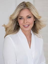 Heather Mckay's Instagram, Twitter & Facebook