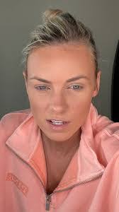 Lisa Kozyra's Instagram, Twitter & Facebook