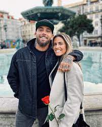 Carolina loureiro (pombal, mata mourisca, 23 de junho de 1992) é uma atriz, modelo e apresentadora portuguesa, mais conhecida por interpretar nazaré gomes na novela nazaré da sic. Ex Namorado De Carolina Loureiro Esta Noivo Veja As Imagens