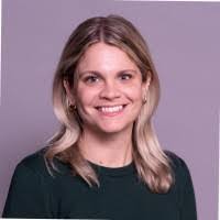 Sarah Zeis's Instagram, Twitter & Facebook