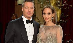 Now, with a lawyer's blandly worded press statement on tuesday morning, the love story of angelina jolie pitt and brad pitt, who were married in 2014, has come to an unhappy end. Cel Mai Mare Secret Din RelaÈia Angelinei Jolie Cu Brad Pitt Se Ascundeau De ToatÄ Lumea Pentru A Face Asta Impact
