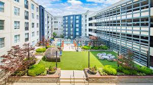 Atlanta offers residents warm weather, affordable living, and a big city feel combined with southern. Maa Buckhead Luxury Apartments In Atlanta Ga Maa