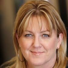 Jan Elizabeth (@jelizabethmakeu)