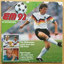 Dänemark hat das enspiel der fussball em 1992 gegen deutschland mit 2:0 gewonnen. Ferrero Sammelbum Der Weltmeister Greift Nach Dem Em Pokal 92 1992 In Schweden Ebay