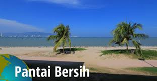 Pantai teluk duyung memang terkenal dengan monyet. Pantai Bersih Butterworth Seberang Perai