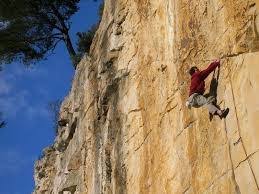 L'objectif d'escalabel est de promouvoir et de développer la pratique de l'escalade, activité sportive et de pleine nature, tout en. Escalade 01 La Bastide Des Joncas