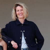 5 "Caroline Boros" profiles