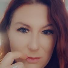 Hi my daughter is in year 9 of high school she has bad anxiety and can't  handle the large crowds at school so I'm considering home schooling but I  have no idea