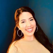 Beth Ritz's Instagram, Twitter & Facebook