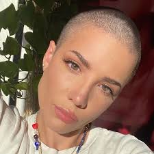 She then began work on her debut studio album and performed songs from it at south by southwest in 2015, where she was the most. Halsey Shows Off A Fresh Buzz Cut Vogue
