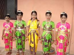 Traditional Clothing Traditional Outfits Sri Lankan Girls Traditional Dresses
