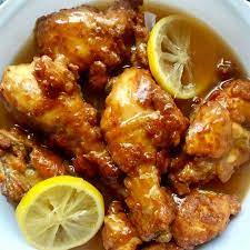 Ayam goreng saus lemon yang bikin makan siang makin berselera. Facebook