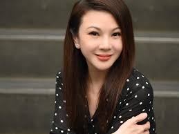 Veteran Singapore getai singer Angie Lau dies at age 58 following battle  with cancer