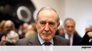 Search the world's information, including webpages, images, videos and more. 25 De Abril Ramalho Eanes Aceita Presidir A Comissao Nacional Das Comemoracoes Dos 50 Anos Economia Jornal De Negocios