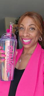 My pink tumbler to hopefully help me keep hydrated 💕