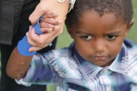 Eddie Vedder performs live at Microsoft to raise money for EB, a rare  genetic skin disorder