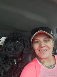 Woman shares her first FIF photo after hair and smile makeover