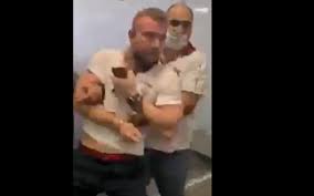 Florian tudor, românul considerat liderul unei rețele de interlopi cu baza în cancun, care ar fi furat peste un miliard. Y7605qrrda4ivm