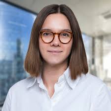 Theresa Bart, LL.M. (College of Europe)