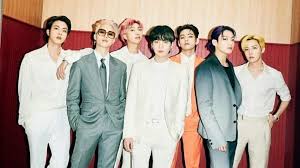 Dari gerakan di koreografi lagu tersebut, bisa disimpulkan bahwa setiap gerakannya terinspirasi dari lirik lagu 'butter' yang menunjukkan pesona keren dari semua member bts. Fakta Fakta Lagu Bts Butter Dari Rumor Kolaborasi Dengan Penyanyi Dunia Hingga Rambut V Jungkook Tribunnewsmaker Com