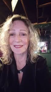 Jan Cronin's Instagram, Twitter & Facebook