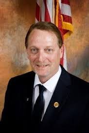 Sean Runyon's Instagram, Twitter & Facebook