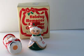 1980s Vintage Christmas Carolers China Figurines Candle Holders In Original Box