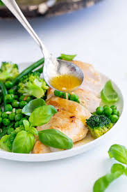 Meal prep chicken and veggies, meal prep chicken and vegetables, meal prep chicken, cauliflower rice, chicken and vegetables. One Pan Garlic Chicken And Veggies Sprinkles And Sprouts