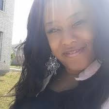 Lea Foley's Instagram, Twitter & Facebook