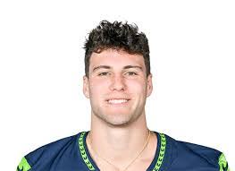 Brady Russell's Instagram, Twitter & Facebook